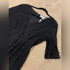 Retro Vneck black lace dress half sleeves size L